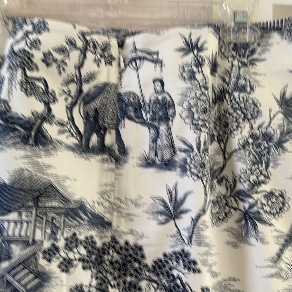 Ralph Lauren Blue and White Patterned Skirt - Picture 4 of 5